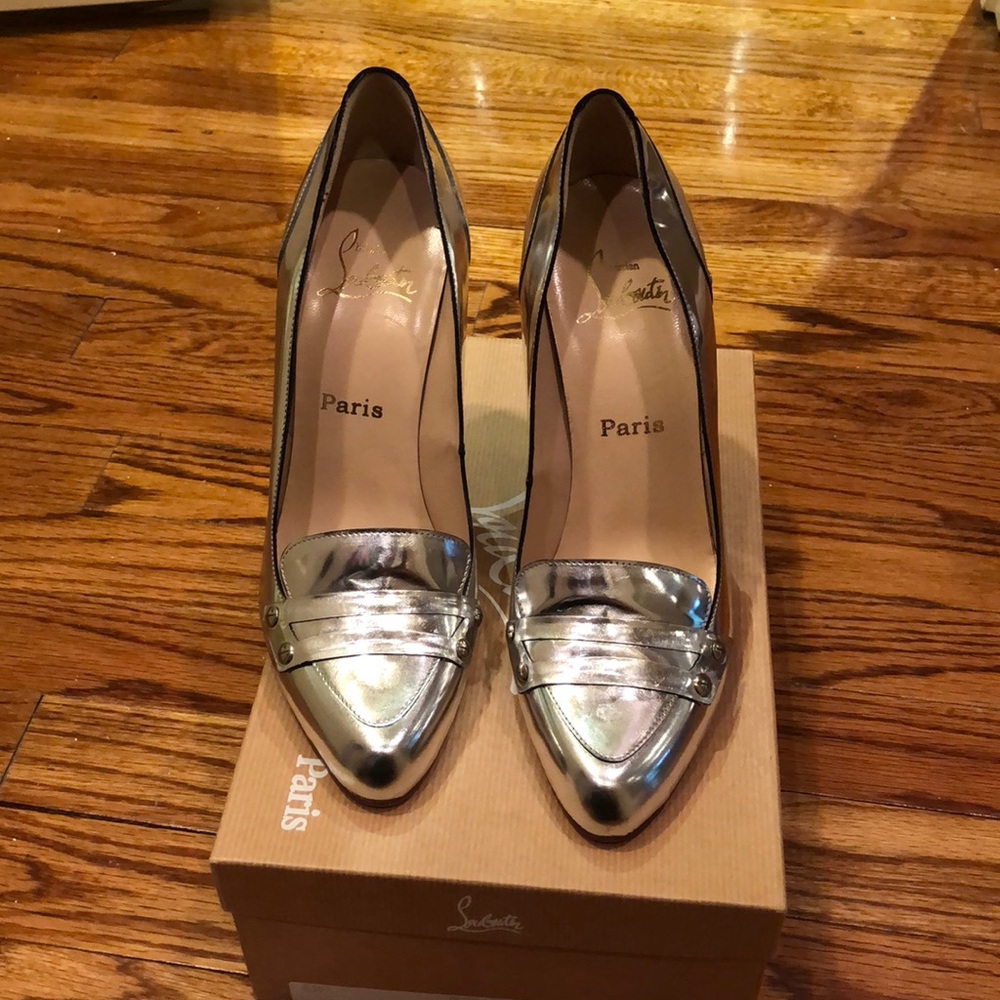 Décolleté Specchio Silver pumps.